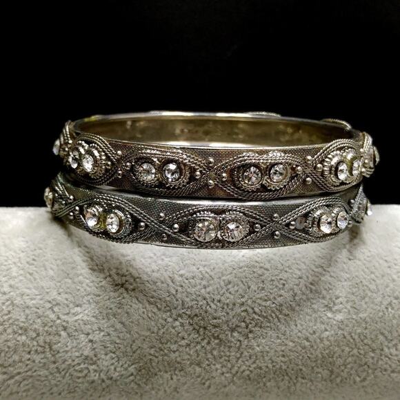 Set of 2 Vintage Silver Tone Mesh Bangle Bracelets, Clear Rhinestones, 8 1/4 In - Picture 5 of 8